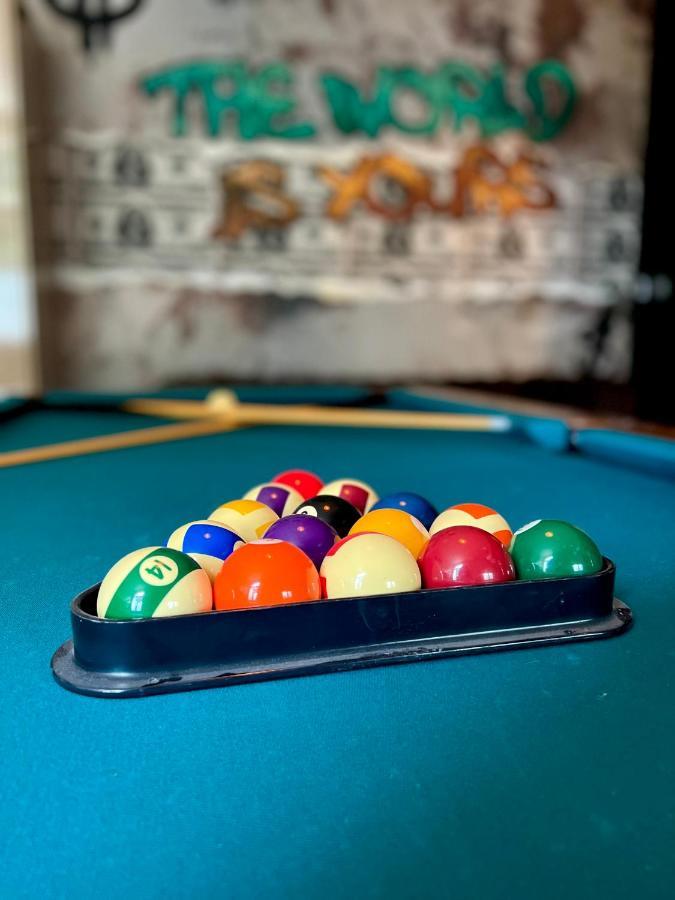 몽스 Capsule Casino - Jacuzzi - Billard - Netflix - Console & Jeux 아파트 외부 사진